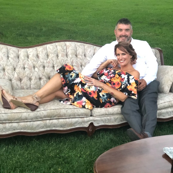 Meet your Posher, Jessica - Picture 1 of 1